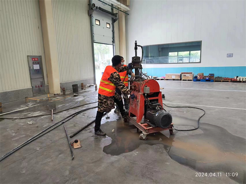 皋兰厂房地面下沉塌陷注浆加固施工